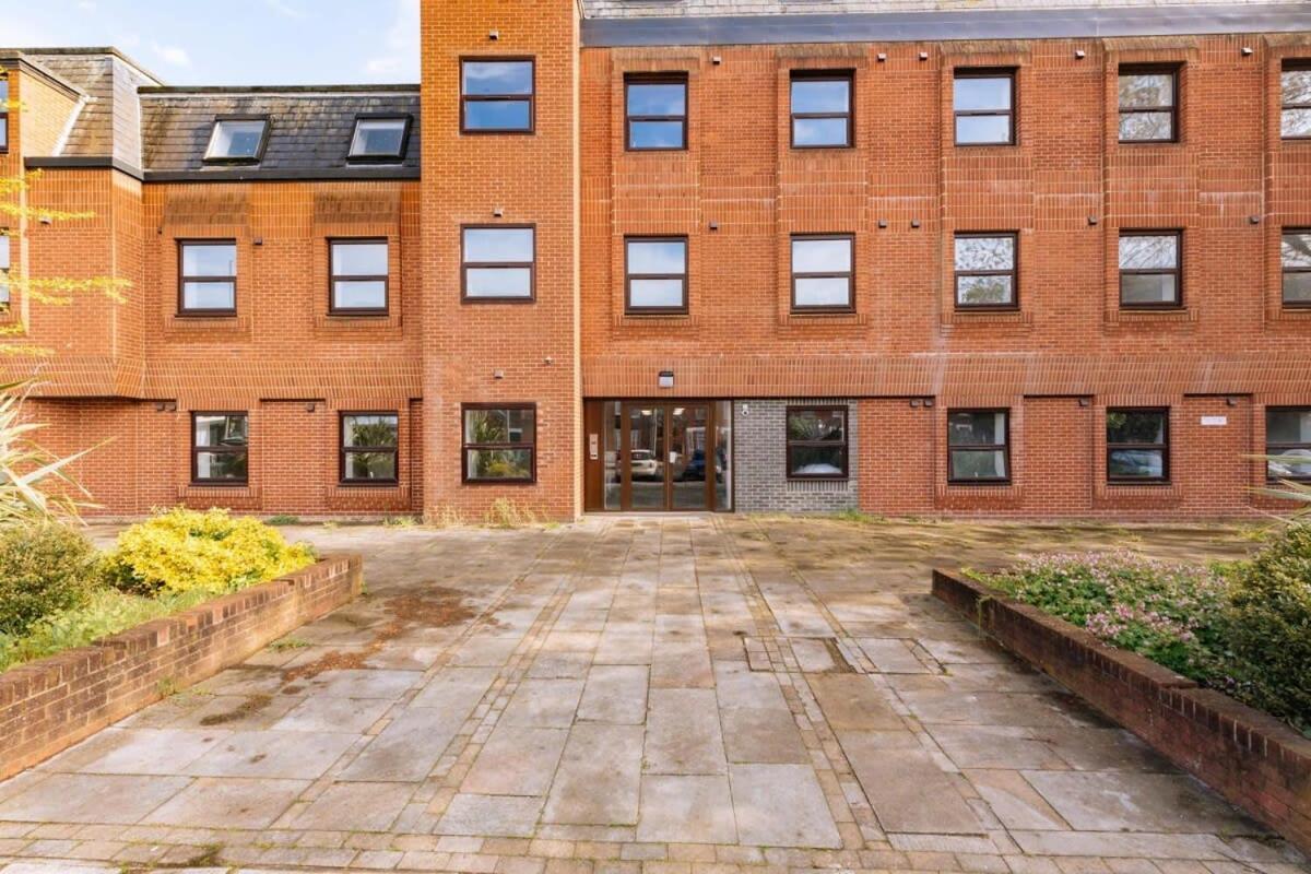 Modern 1 Bedroom Apartment In Central Ipswich Exterior photo