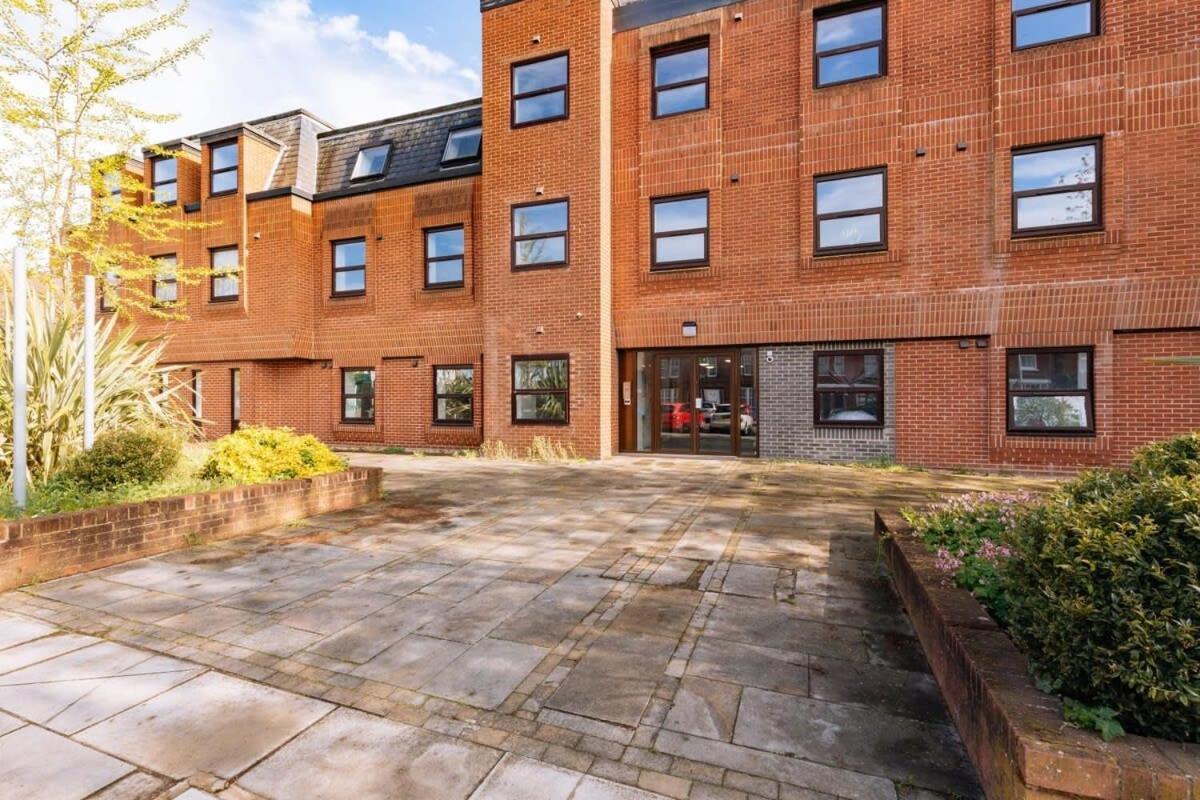 Modern 1 Bedroom Apartment In Central Ipswich Exterior photo